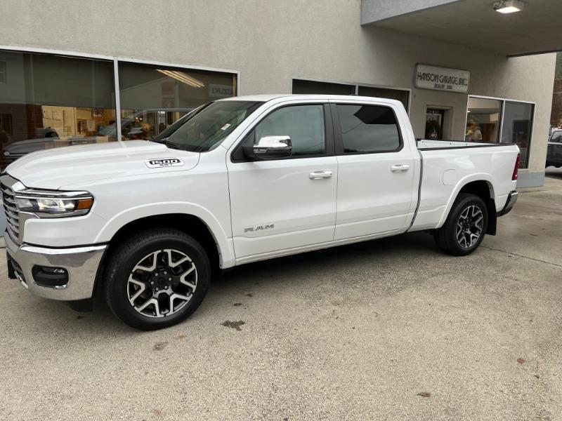 2025 Ram 1500 Laramie 4x4 Crew Cab 64 Box