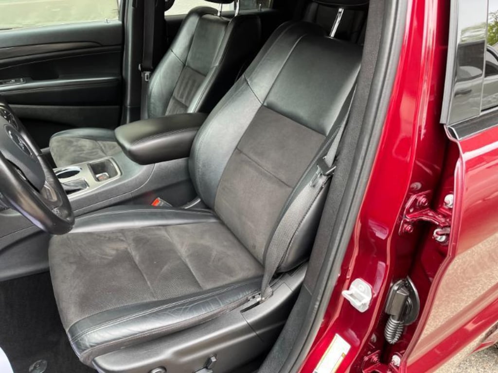 Used 2020 Jeep Grand Cherokee Altitude 4x4