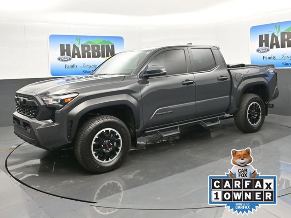 Used 2024 Toyota Tacoma 4WD SR5