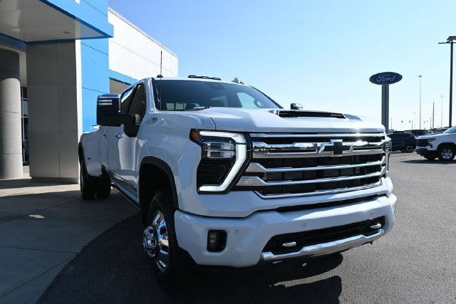 2026 Chevrolet Silverado 3500 HD High Country - Photo 11