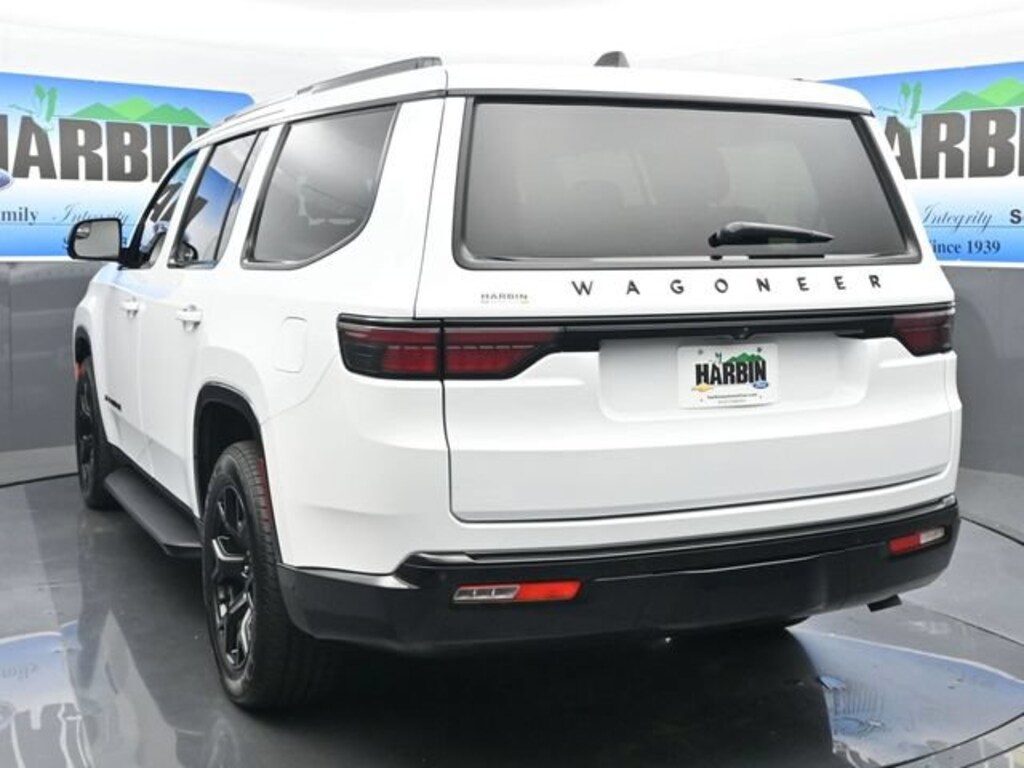 Used 2024 Jeep Wagoneer Series II Carbide