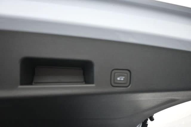 2026 Chevrolet Traverse High Country - Photo 9