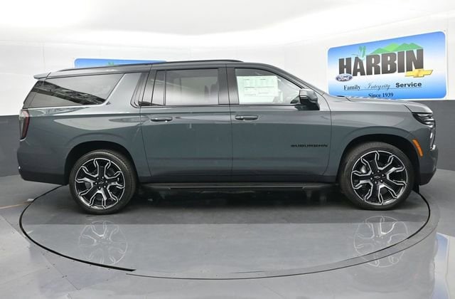 2026 Chevrolet Suburban RST - Photo 7