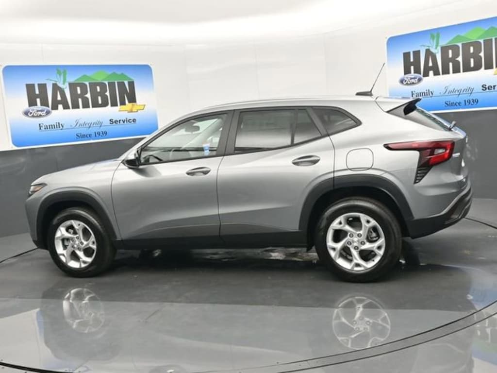 New 2026 Chevrolet Trax LS SUV