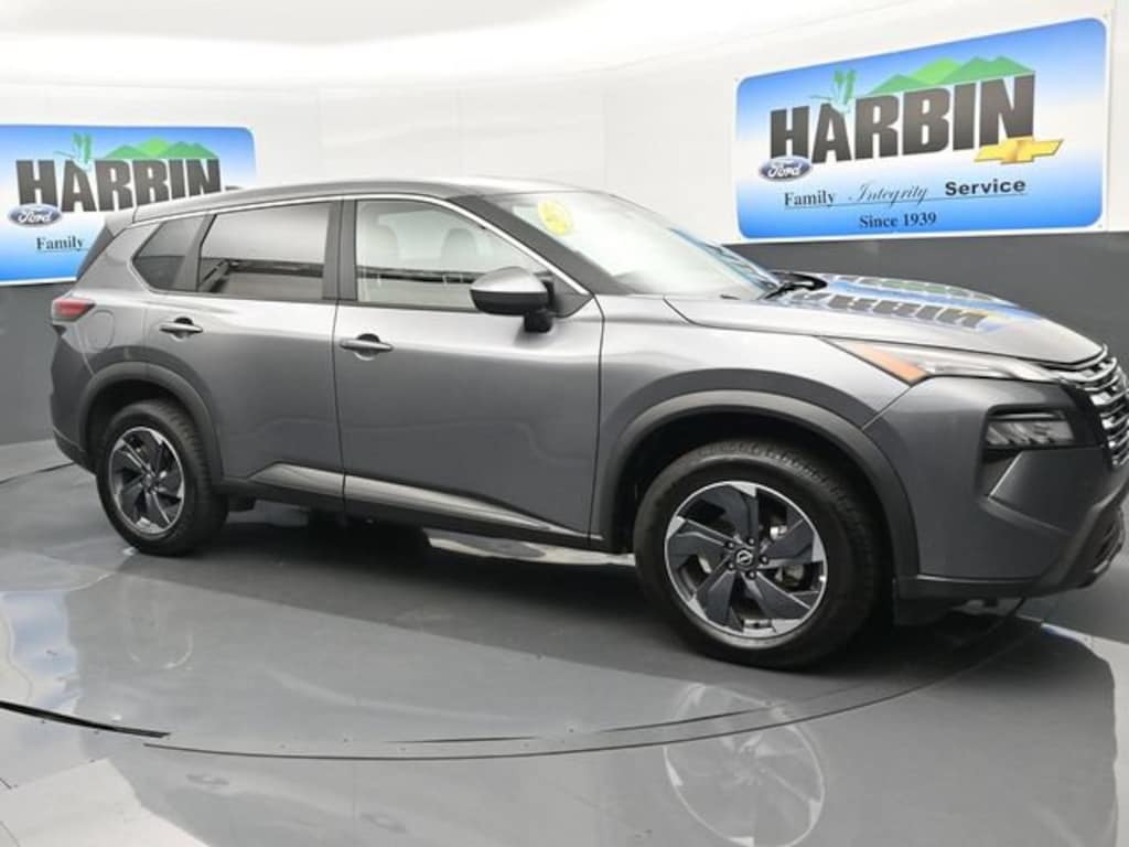 Used 2025 Nissan Rogue SV