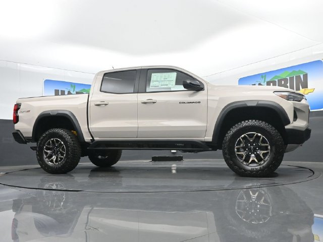 2026 Chevrolet Colorado ZR2 - Photo 20