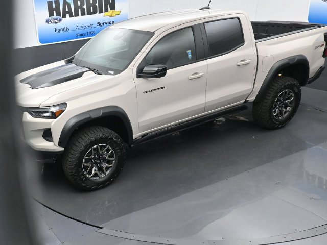 2026 Chevrolet Colorado ZR2 - Photo 21