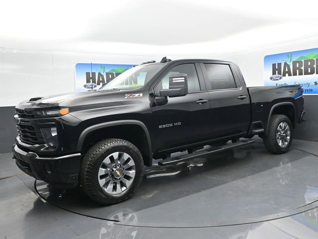 2026 Chevrolet Silverado HD Custom 4WD Crew Cab Standard Box's photo