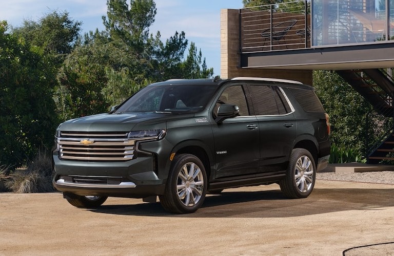 2022 Chevy Tahoe green side view