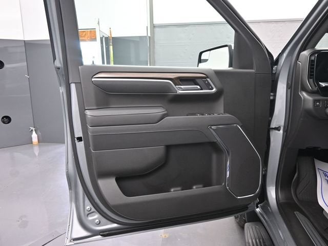2026 Chevrolet Silverado 1500 LT - Photo 9