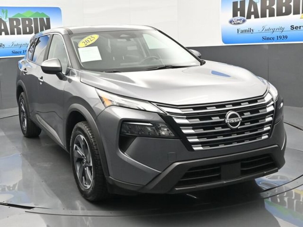 Used 2025 Nissan Rogue SV