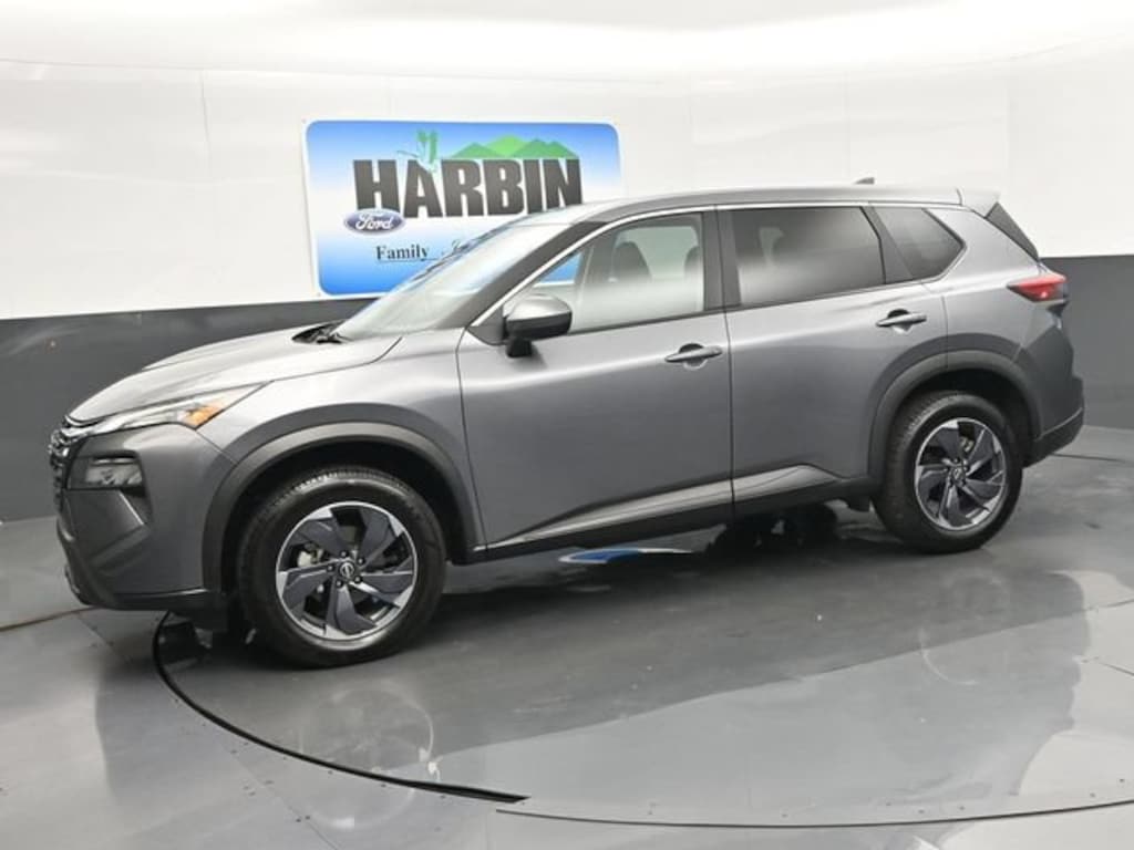 Used 2025 Nissan Rogue SV