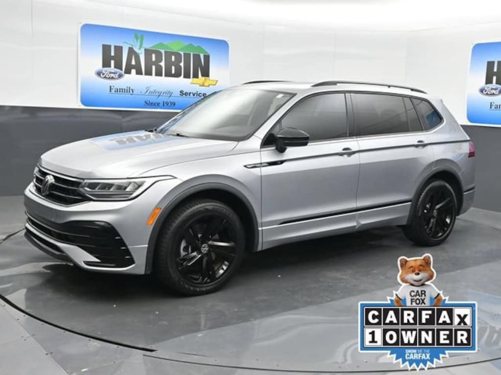 Used 2023 Volkswagen Tiguan SE R-Line Black