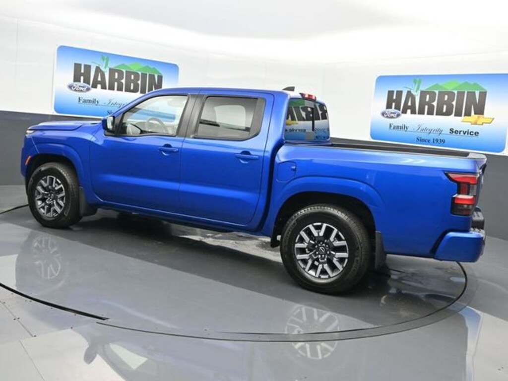 Used 2024 Nissan Frontier SL