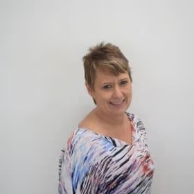 Staff member Tina Beyer from ID_998d03439ca0