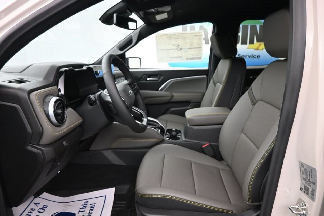 2026 Chevrolet Colorado ZR2 - Photo 11