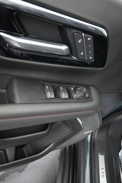 2026 Chevrolet Suburban RST - Photo 13