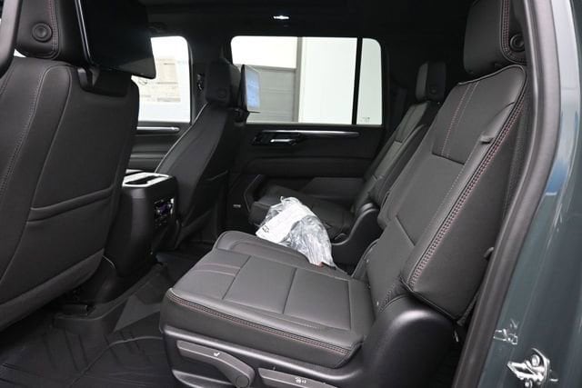 2026 Chevrolet Suburban RST - Photo 11