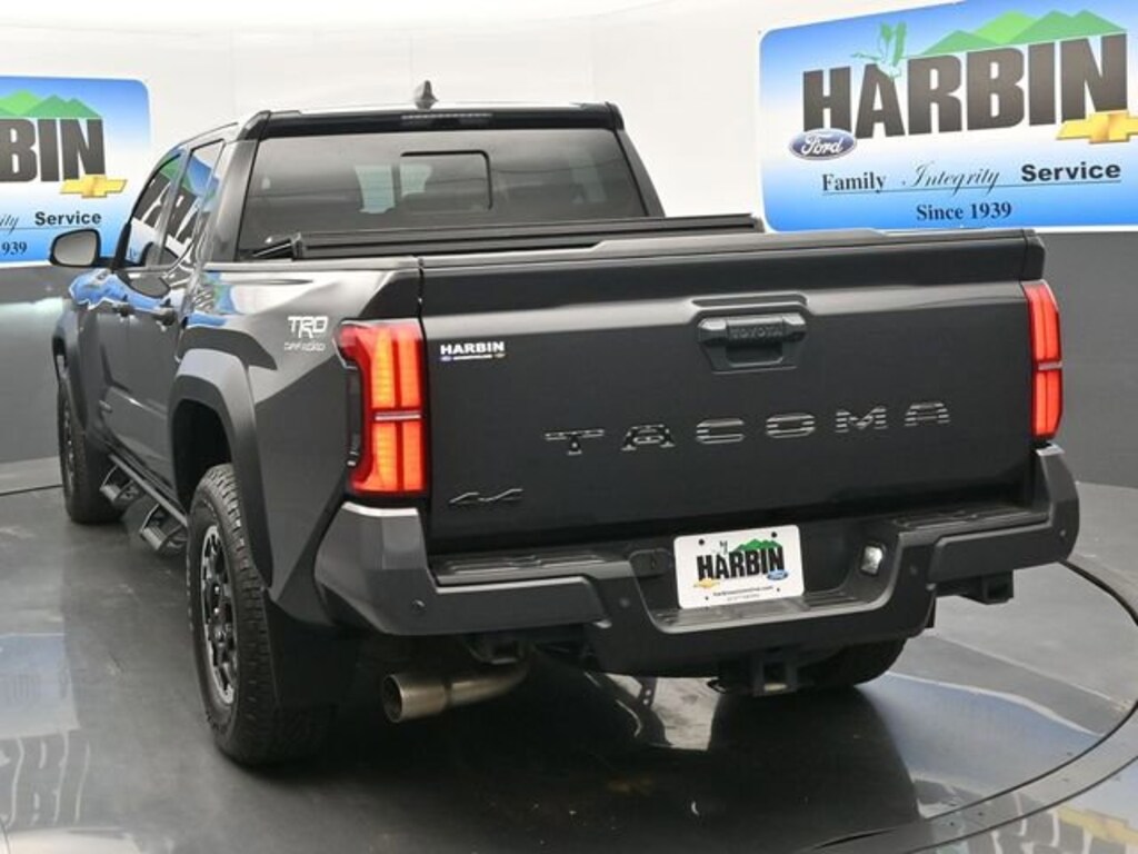 Used 2024 Toyota Tacoma 4WD SR5