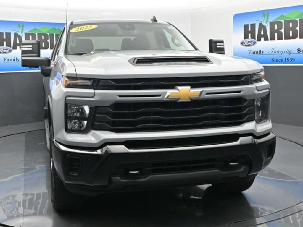 Used 2025 Chevrolet Silverado 2500 HD Custom Truck