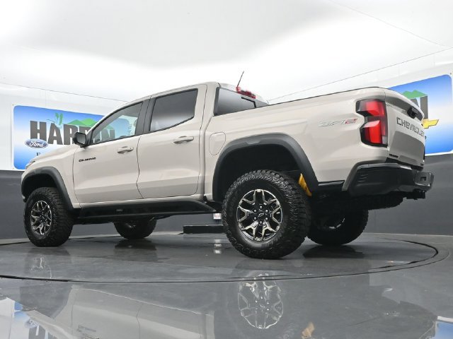 2026 Chevrolet Colorado ZR2 - Photo 18