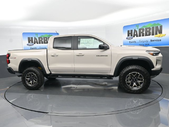 2026 Chevrolet Colorado ZR2 - Photo 7