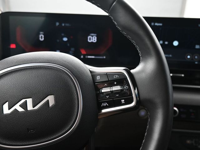 2025 Kia Carnival EX - Photo 18