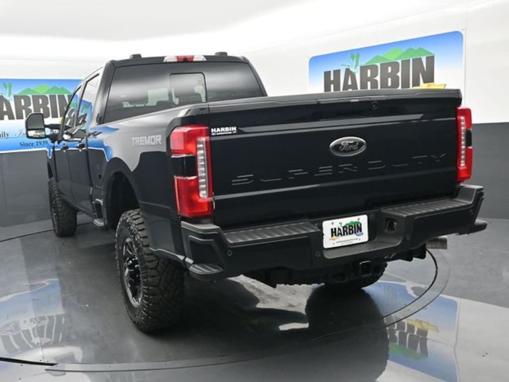New 2026 Ford F-250SD Lariat Truck