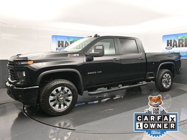 2025 Chevrolet Silverado HD Custom 4WD Crew Cab Standard Box's photo