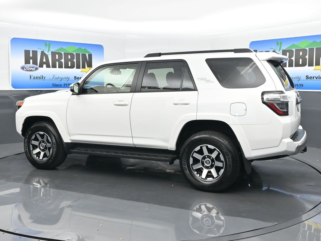 2024 Toyota 4Runner TRD Off-Road Premium photo 3
