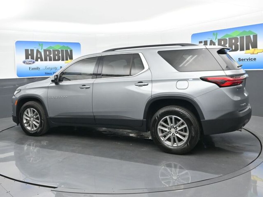 Used 2023 Chevrolet Traverse LT SUV