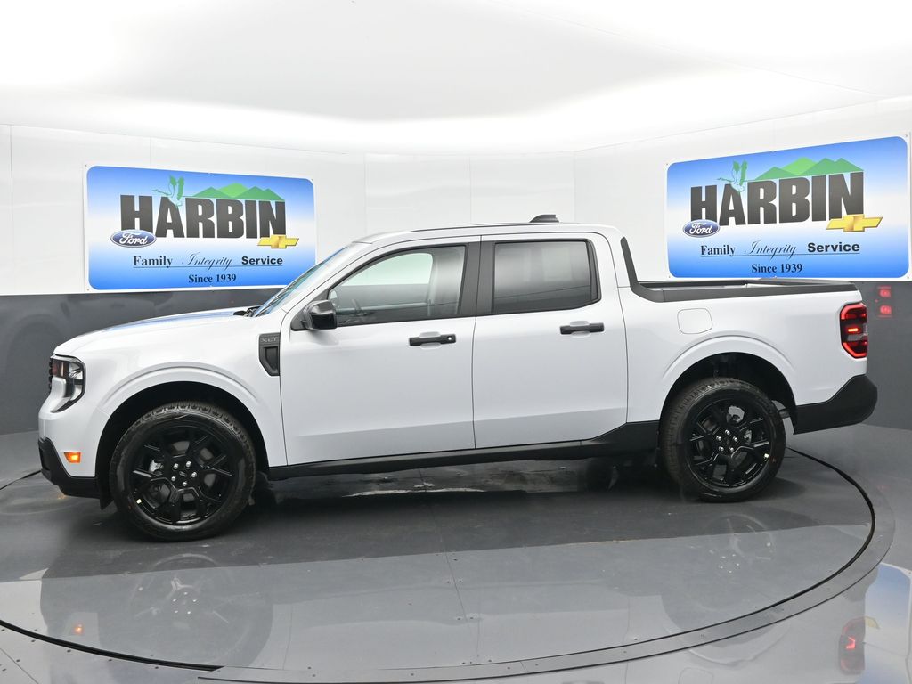 2025 Ford Maverick XLT photo 2
