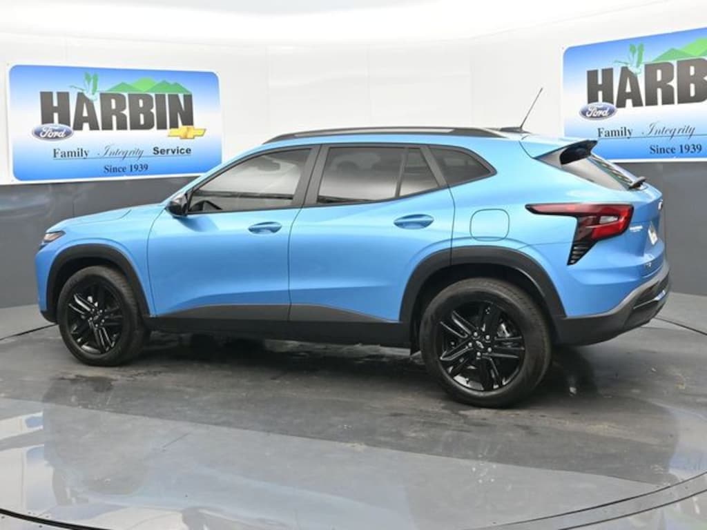 Used 2025 Chevrolet Trax Activ SUV