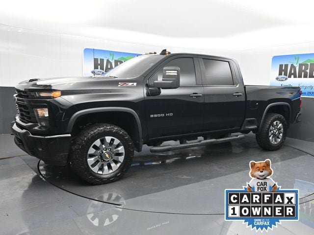 2025 Chevrolet Silverado HD Custom 4WD Crew Cab Standard Box's photo
