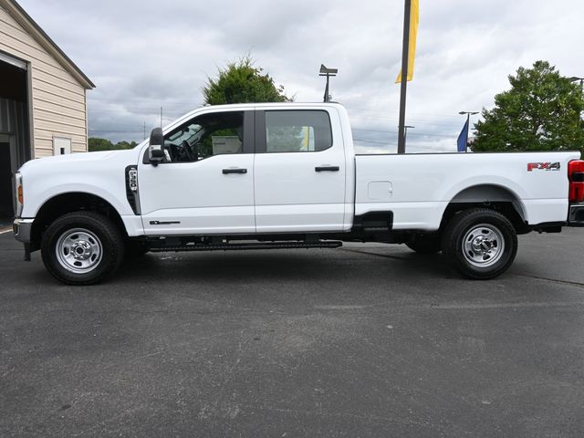 2025 Ford F-350 XL photo 3