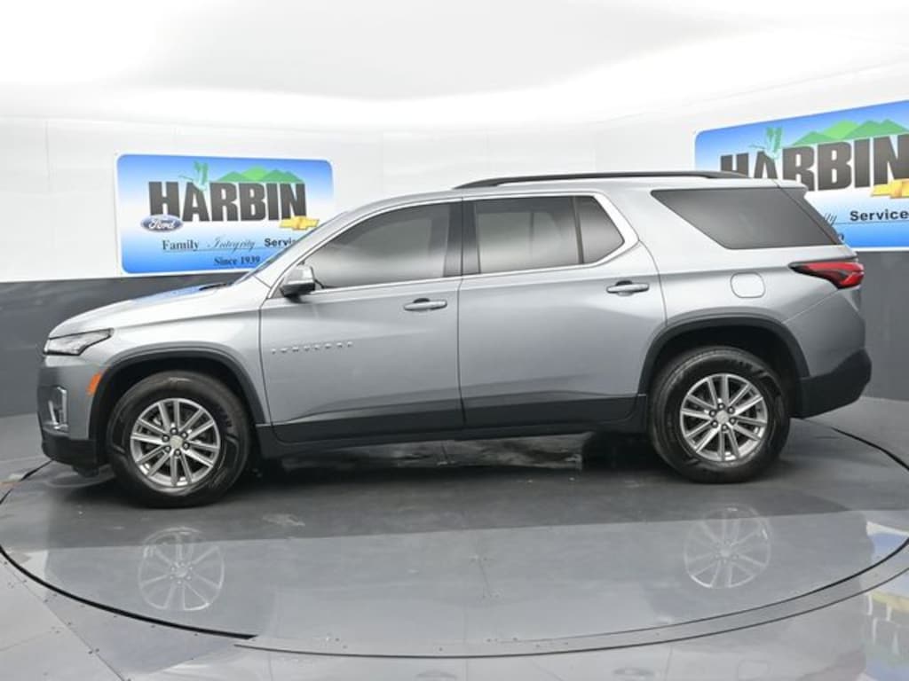 Used 2023 Chevrolet Traverse LT SUV