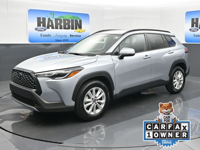 2024 Toyota Corolla Cross LE