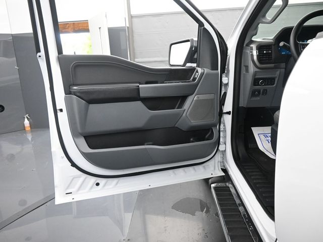 2025 Ford F-150 XLT - Photo 9