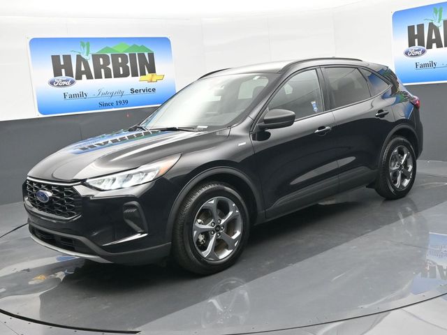 2025 Ford Escape ST-Line's photo
