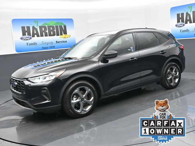2025 Ford Escape ST-Line's photo