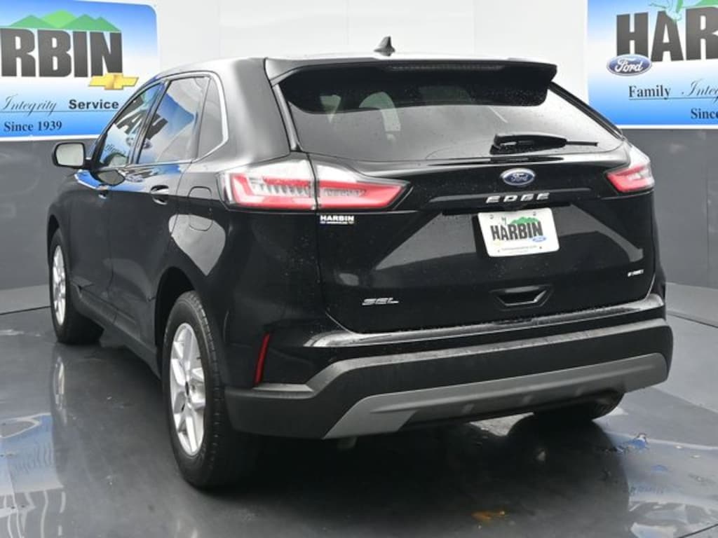Used 2024 Ford Edge SEL SUV