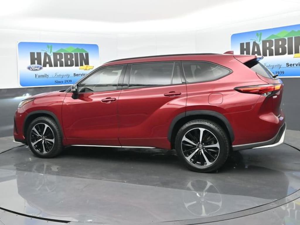 Used 2022 Toyota Highlander XSE SUV