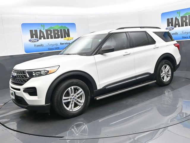 2022 Ford Explorer XLT's photo