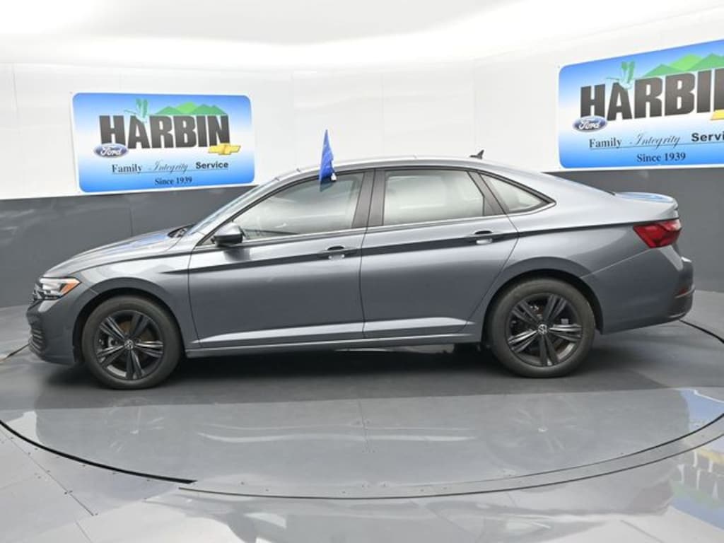 Used 2024 Volkswagen Jetta 1.5T SE Sedan