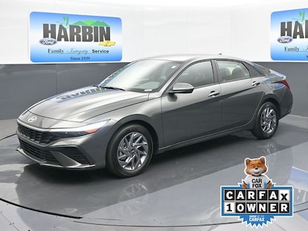 2024 Hyundai Elantra SEL Sedan