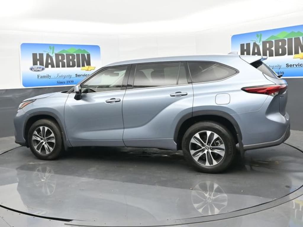 Used 2021 Toyota Highlander XLE SUV