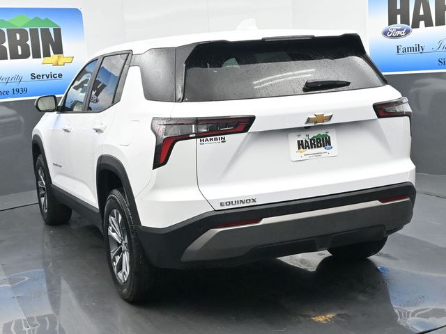 2025 Chevrolet Equinox LT photo 3