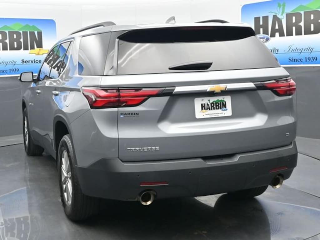 Used 2023 Chevrolet Traverse LT SUV