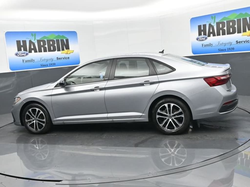 Used 2025 Volkswagen Jetta 1.5T Sport Sedan