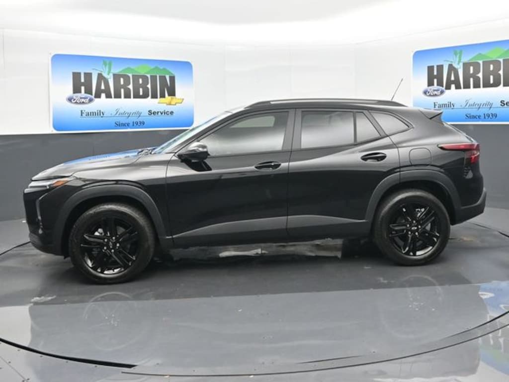 Used 2025 Chevrolet Trax Activ SUV